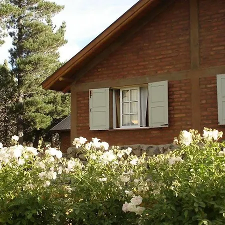 Cabanas Pyracantha Esquel Exterior photo